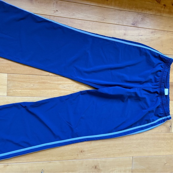 Cute pair of lightweight athletic works blue track pants with Light Blue Trim - Picture 2 of 13